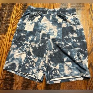 Lululemon Pace breaker 9” lined men’s shorts (Medium)